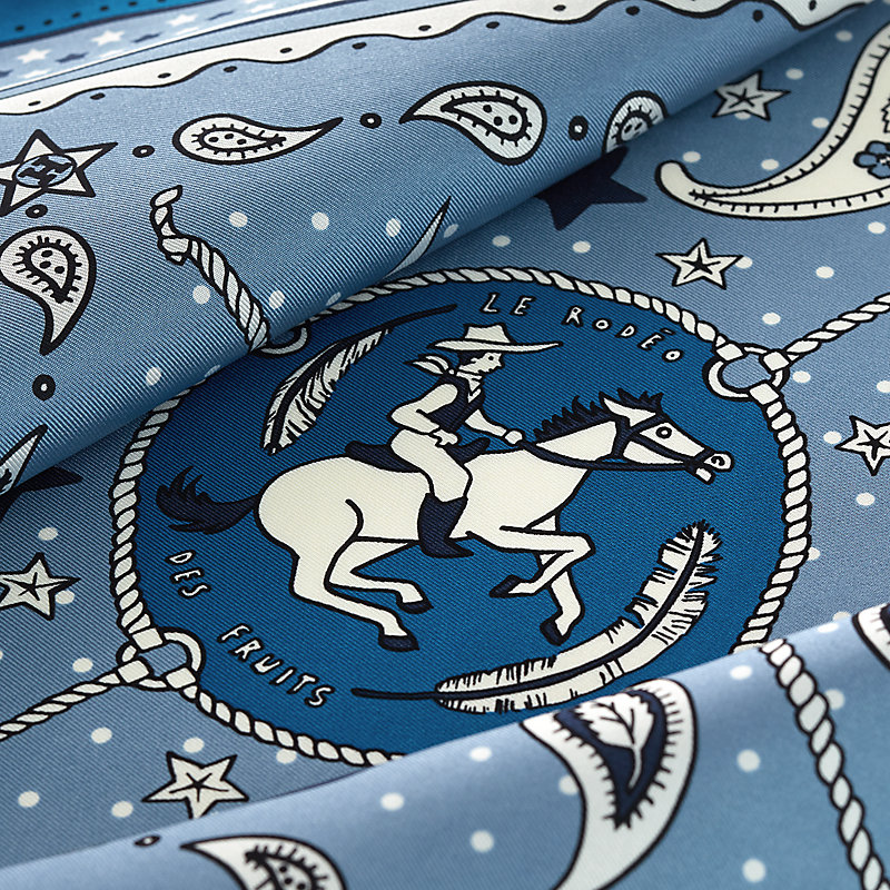 シルクバンダナ 《ロデオ・デ・フルーツ》 - ブルー | Hermès